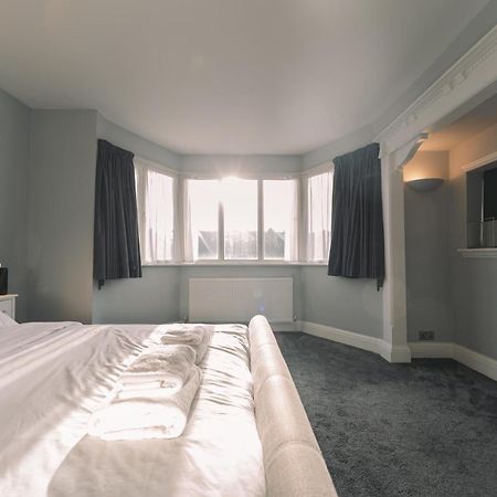Modern Flat By The Underground. Appartement Londen Buitenkant foto