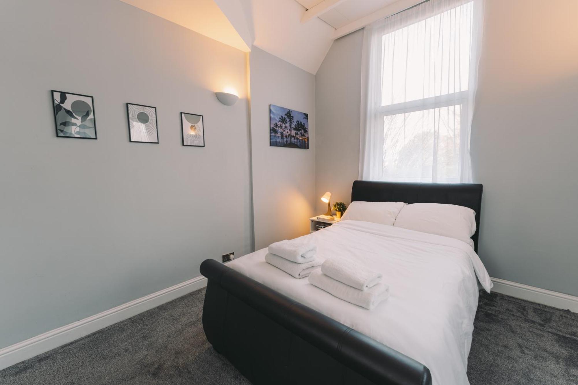 Modern Flat By The Underground. Appartement Londen Buitenkant foto