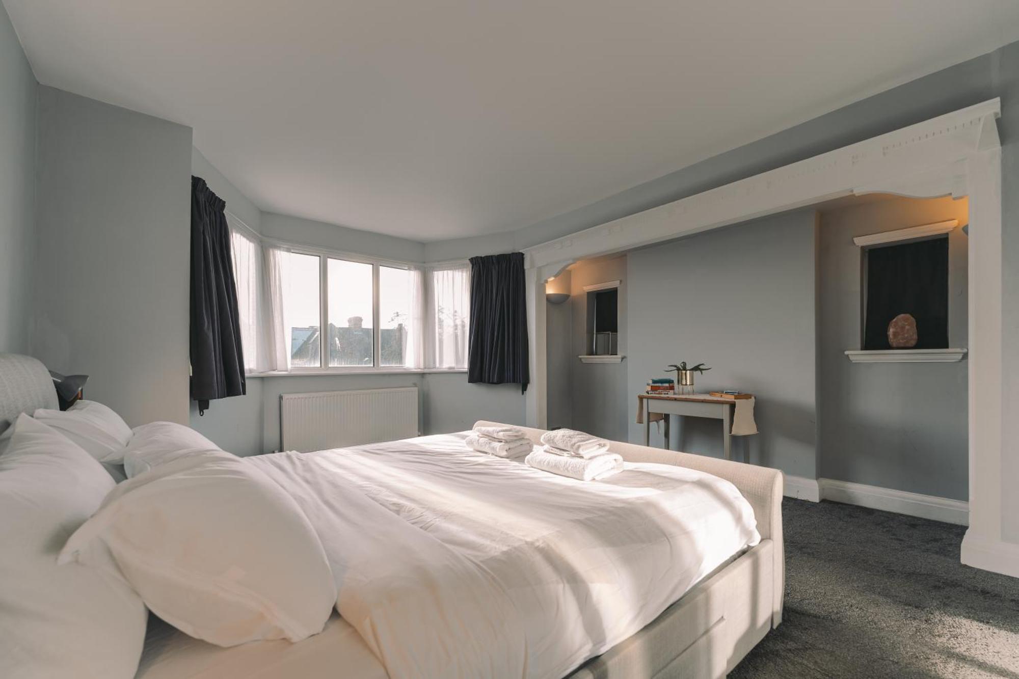 Modern Flat By The Underground. Appartement Londen Buitenkant foto